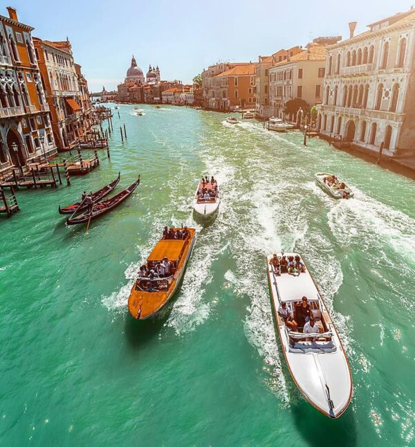 VENECIA – VERONA — 3 Ditë (2 Netë)➡ Nisje 🔹 8 Nentor 🔹 15 Nentor 🔹 22 Nentor 🔹 28 Nentor 🔹 7 Dhjetor